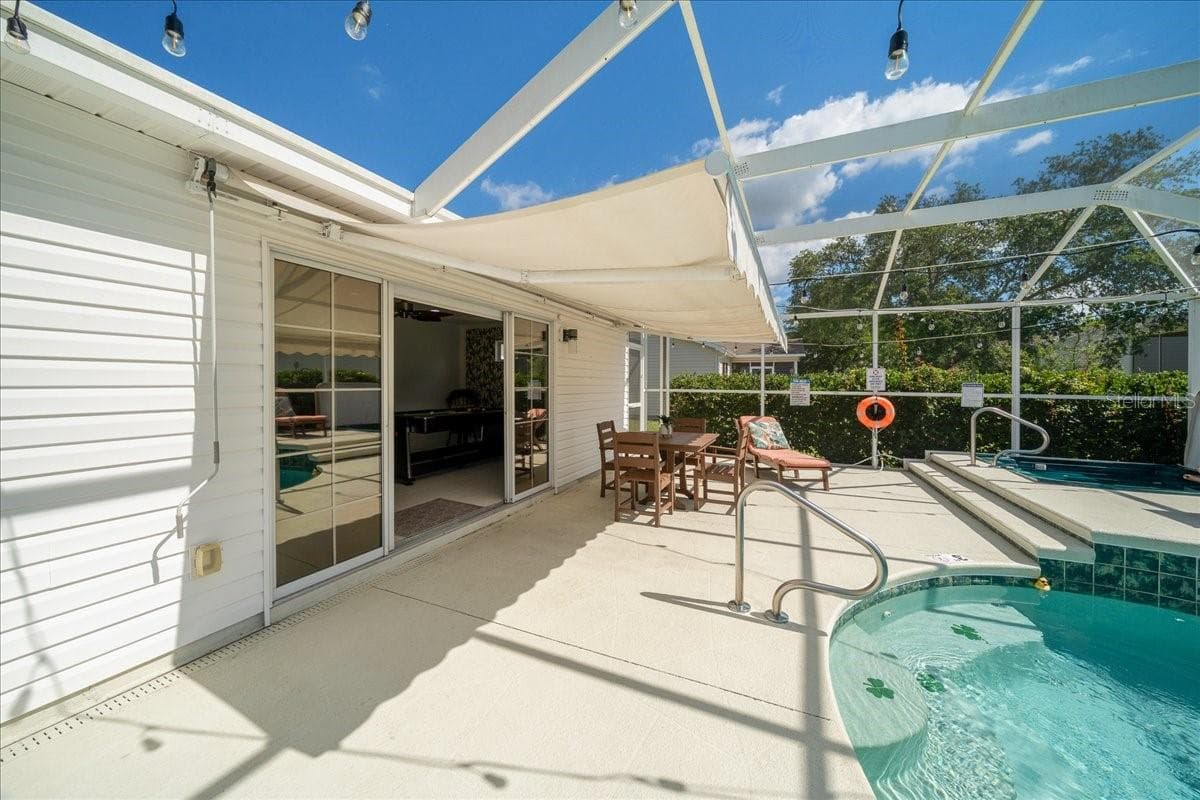 Electric Awning - VILLAGES OF SUMTER, THE VILLAGES