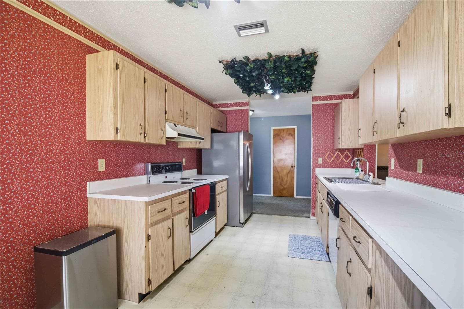 Single Family Residence at 306 PALM AVE, ANNA MARIA, photo 37 of 75