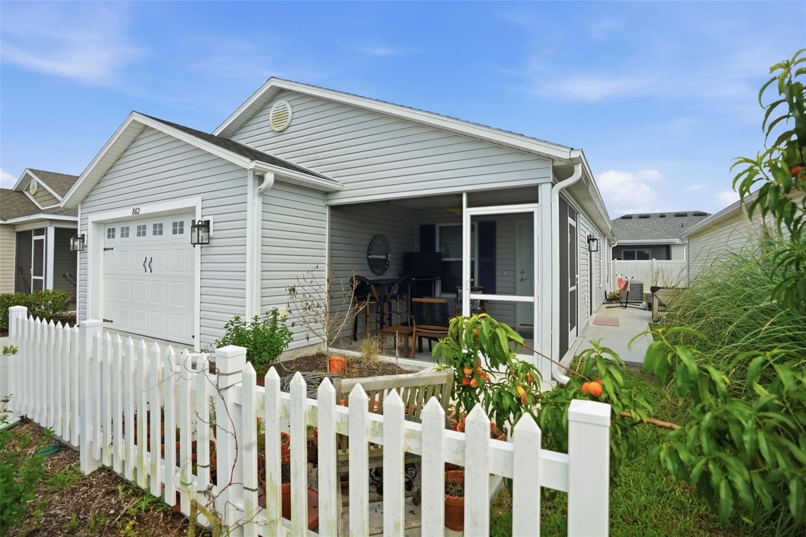 Villa at 862 SPRING AVE, THE VILLAGES, photo 4 of 52