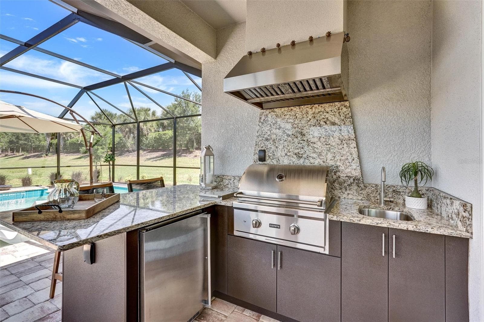 Outdoor Bar and Kitchen - 14506 DERNA TER, BRADENTON