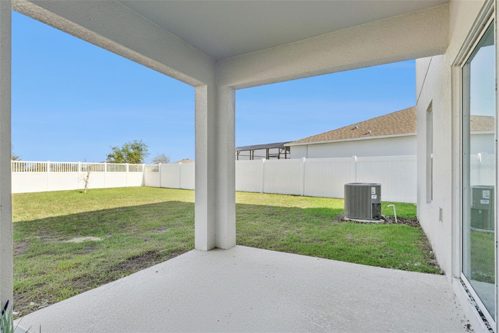 Single Family Residence at 1111 CALICO POINTE CIR, GROVELAND, photo 31 of 53