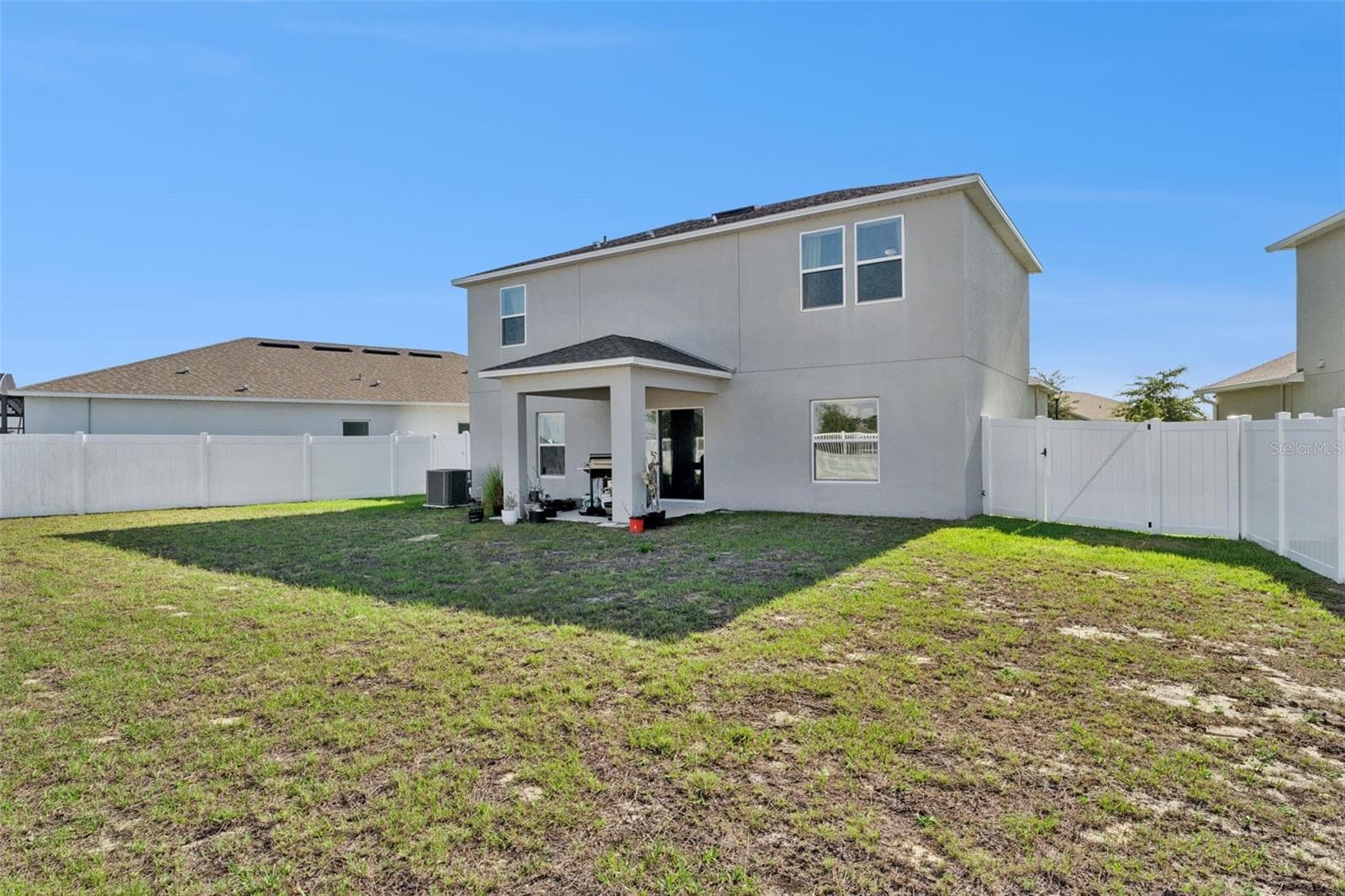 Single Family Residence at 1111 CALICO POINTE CIR, GROVELAND, photo 34 of 53