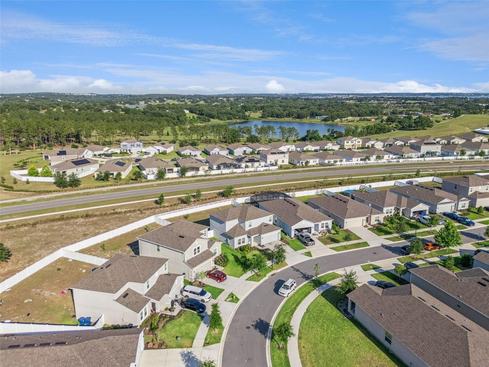 Single Family Residence at 1111 CALICO POINTE CIR, GROVELAND, photo 49 of 53