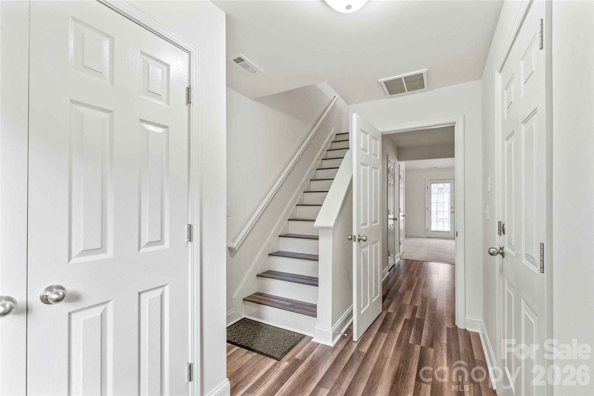 Townhouse at 1707 Kashmir White Lane, Fort Mill, photo 3 of 33