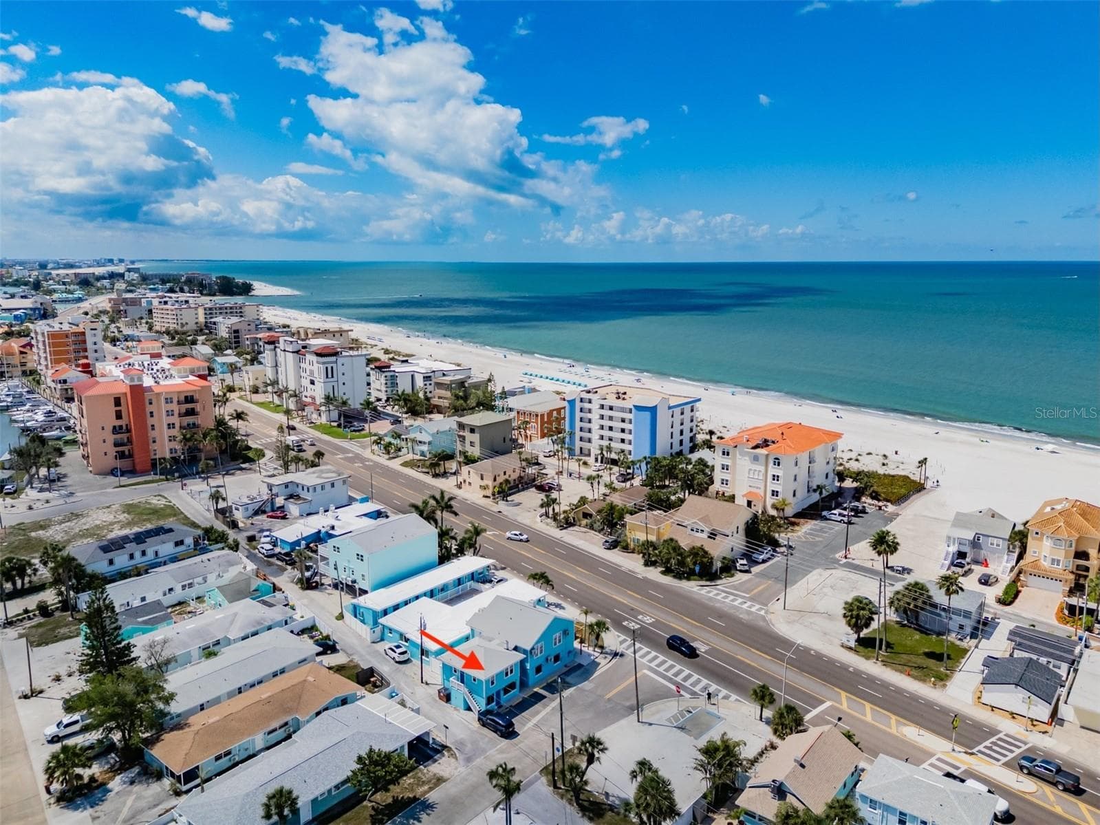 Short walk to beach - 13343 GULF BLVD #14, MADEIRA BEACH
