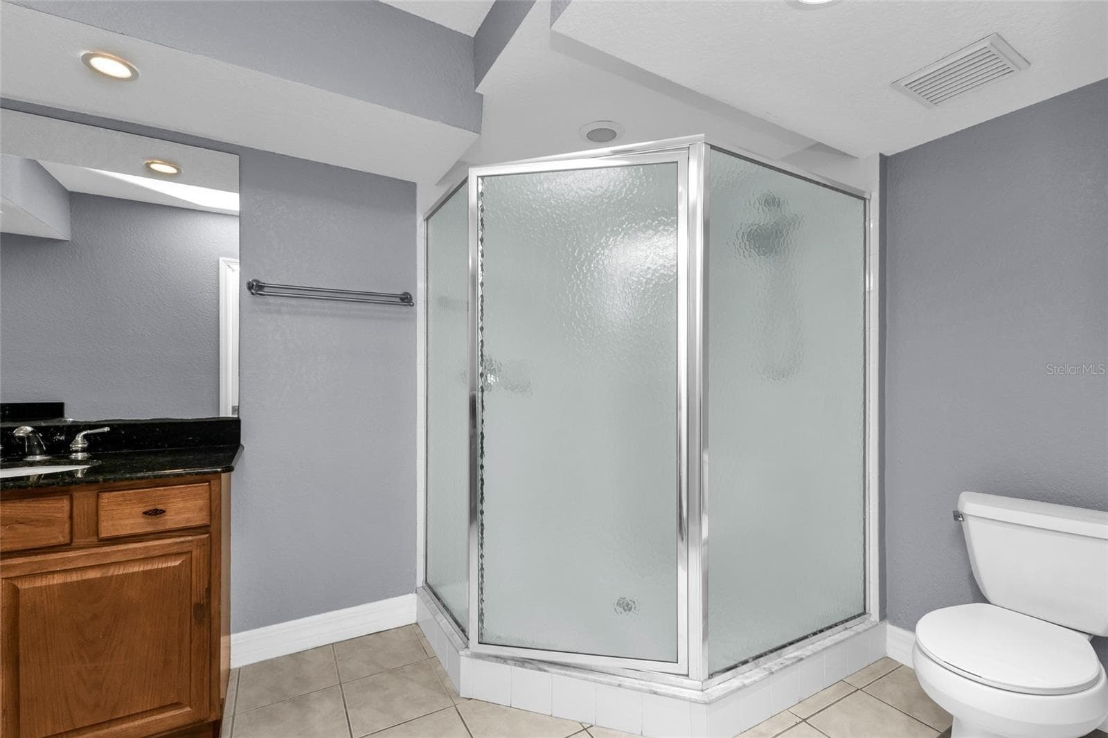Master bathroom - 101 N MARION CT #213, PUNTA GORDA
