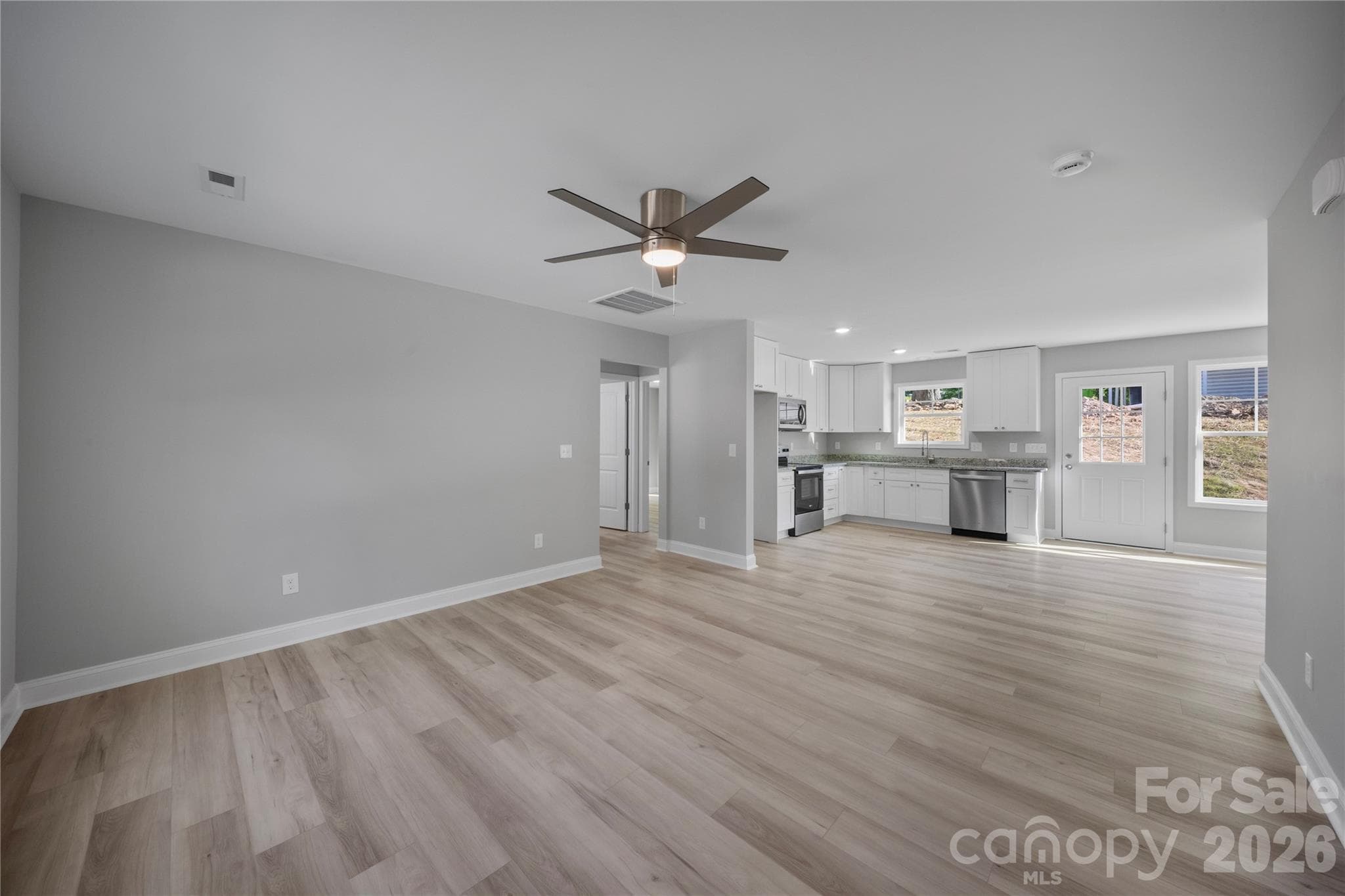 Single Family Residence at Kannapolis, photo 3 of 19