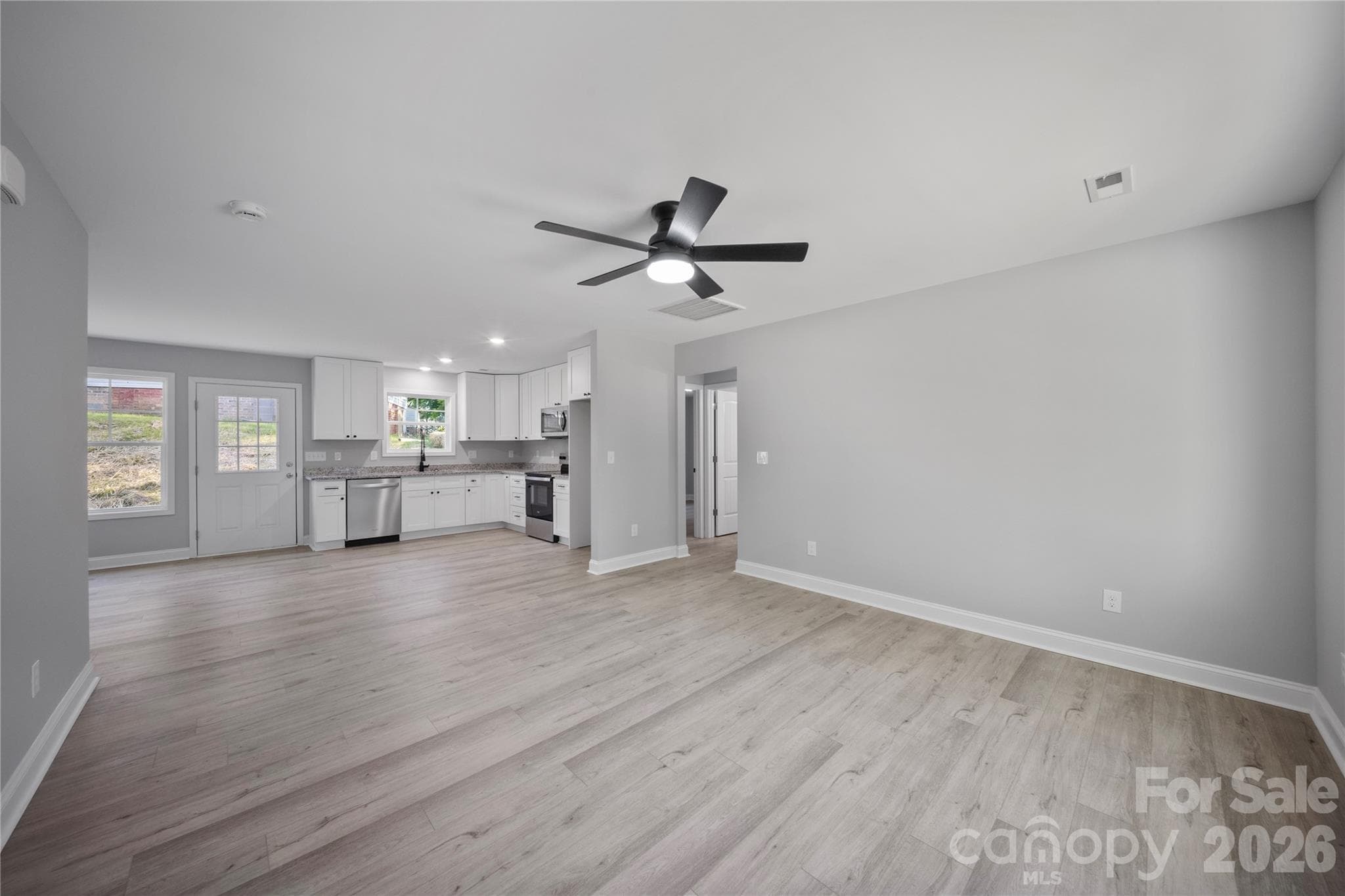 Single Family Residence at Kannapolis, photo 3 of 20