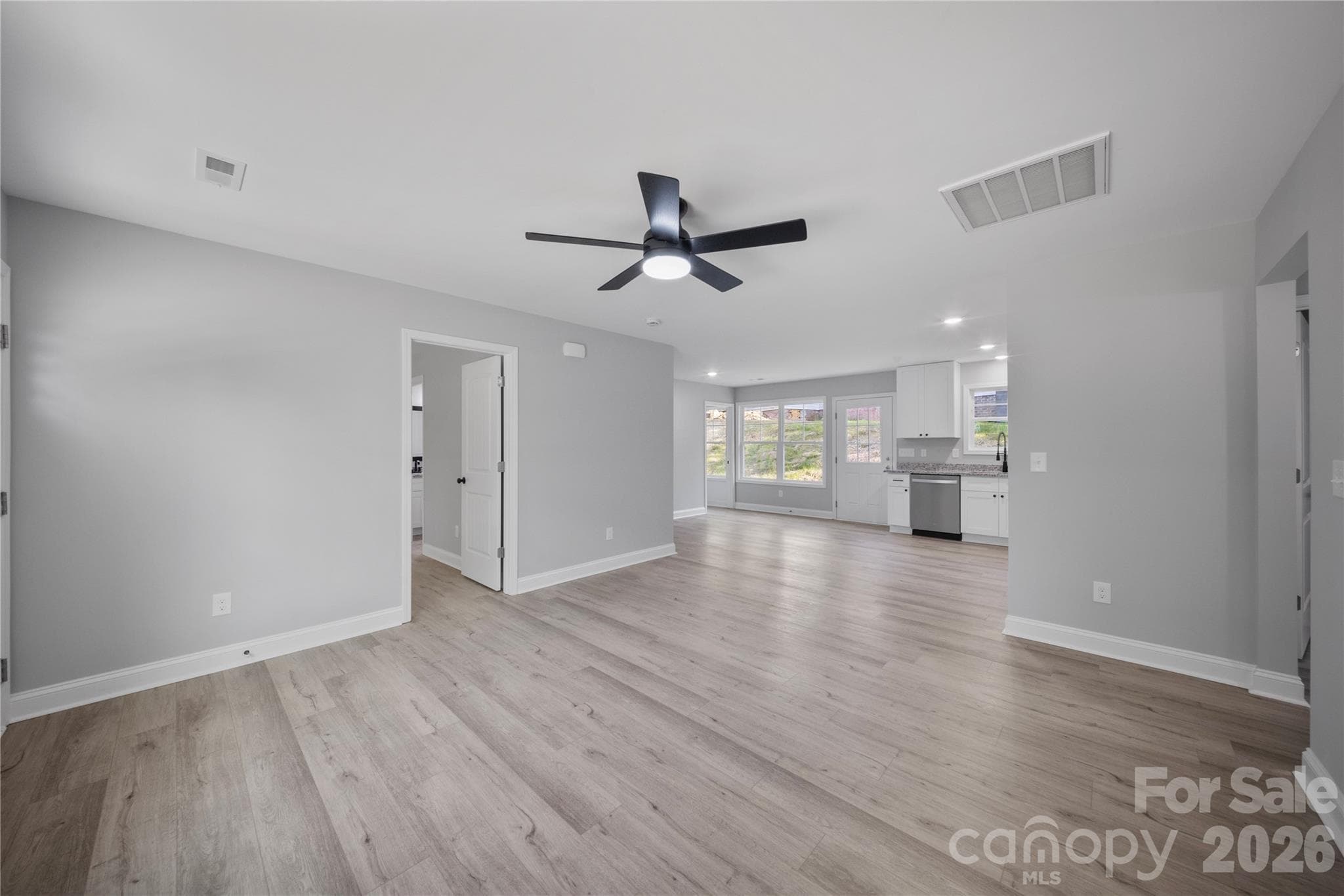 Single Family Residence at Kannapolis, photo 4 of 20