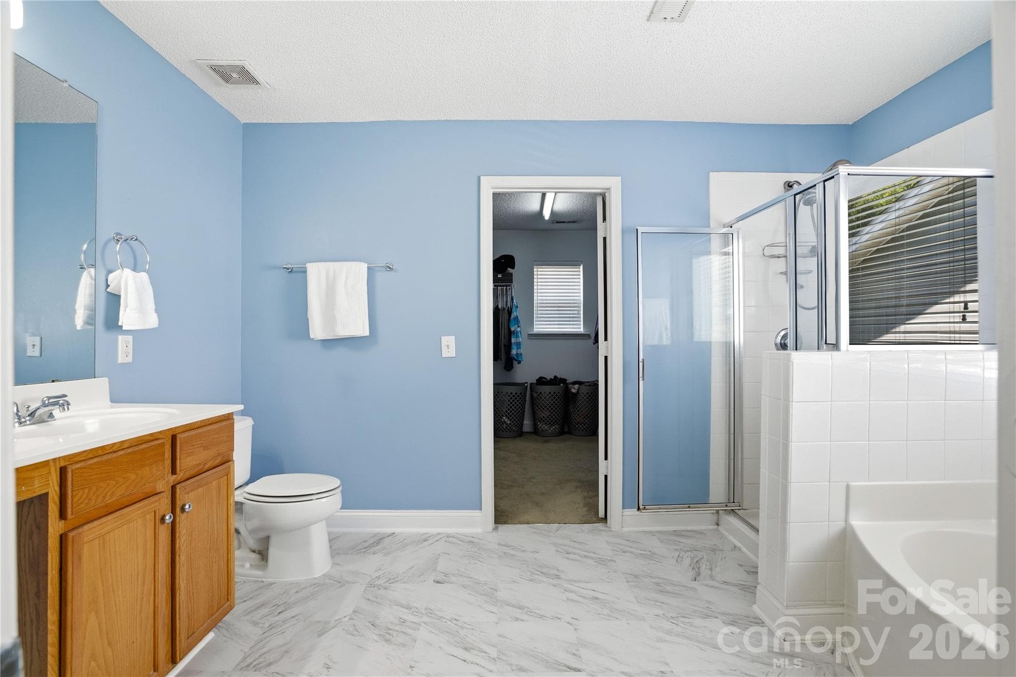 Large primary bath with soaking tub - 13310 Pontchatrain Avenue, Charlotte