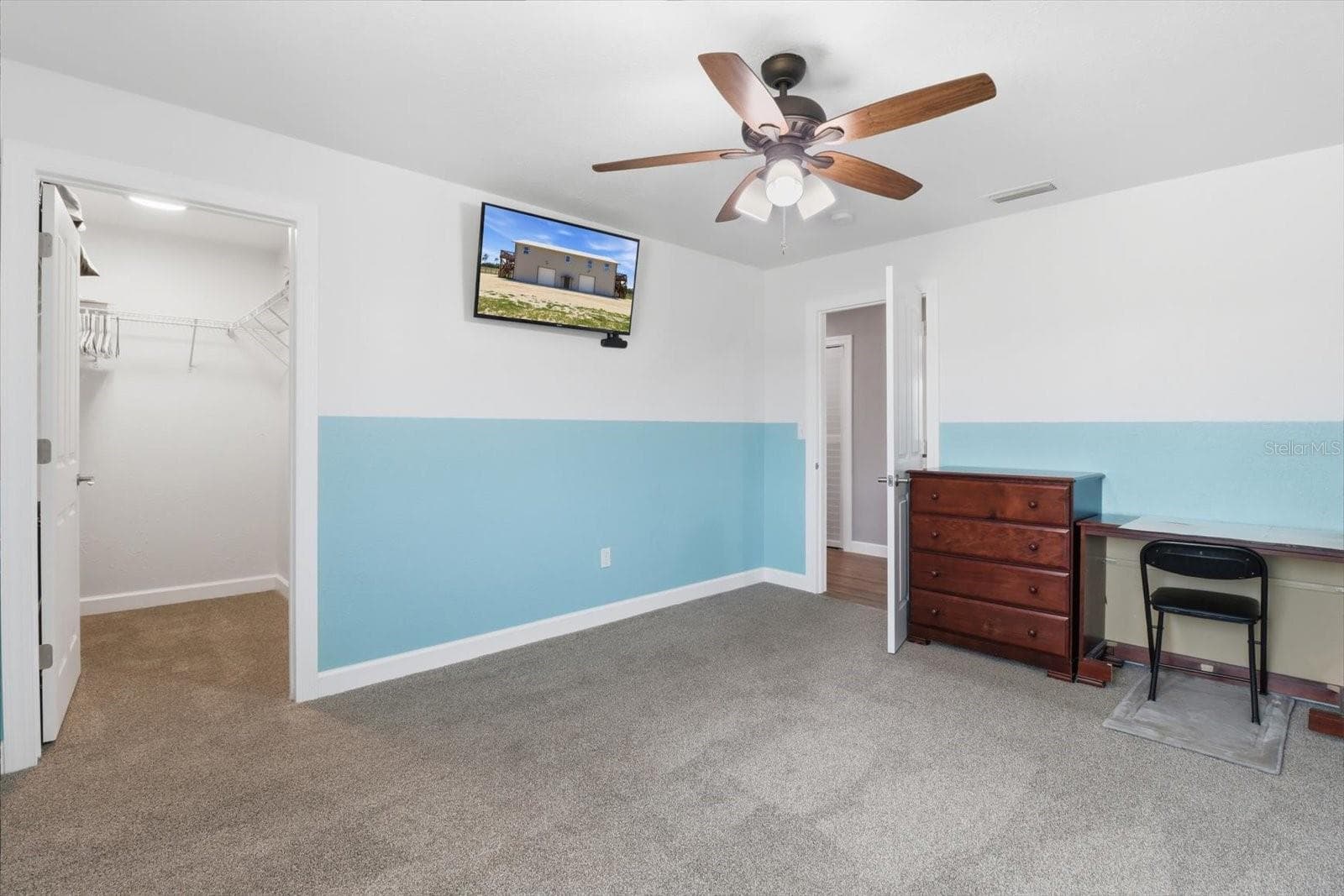 Single Family Residence at 9560 N PARKWOOD AVE, DUNNELLON, photo 26 of 50