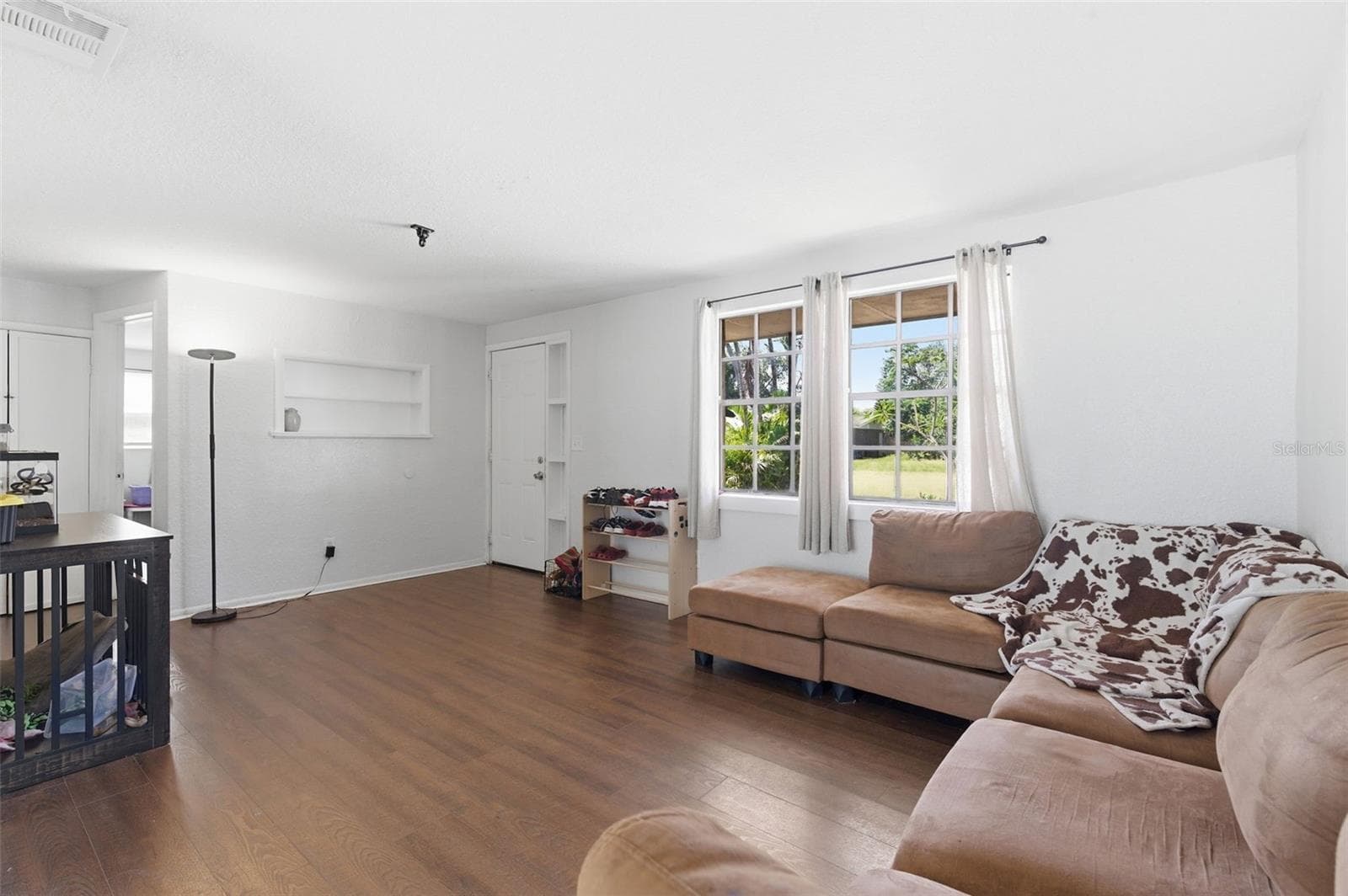 Single Family Residence at 4327 BEACON SQUARE DR, HOLIDAY, photo 10 of 52