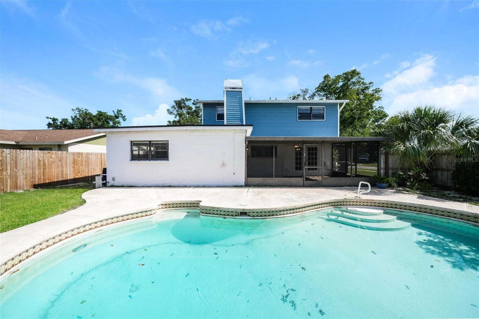 Single Family Residence at 8229 MALVERN CIR, TAMPA, photo 18 of 22