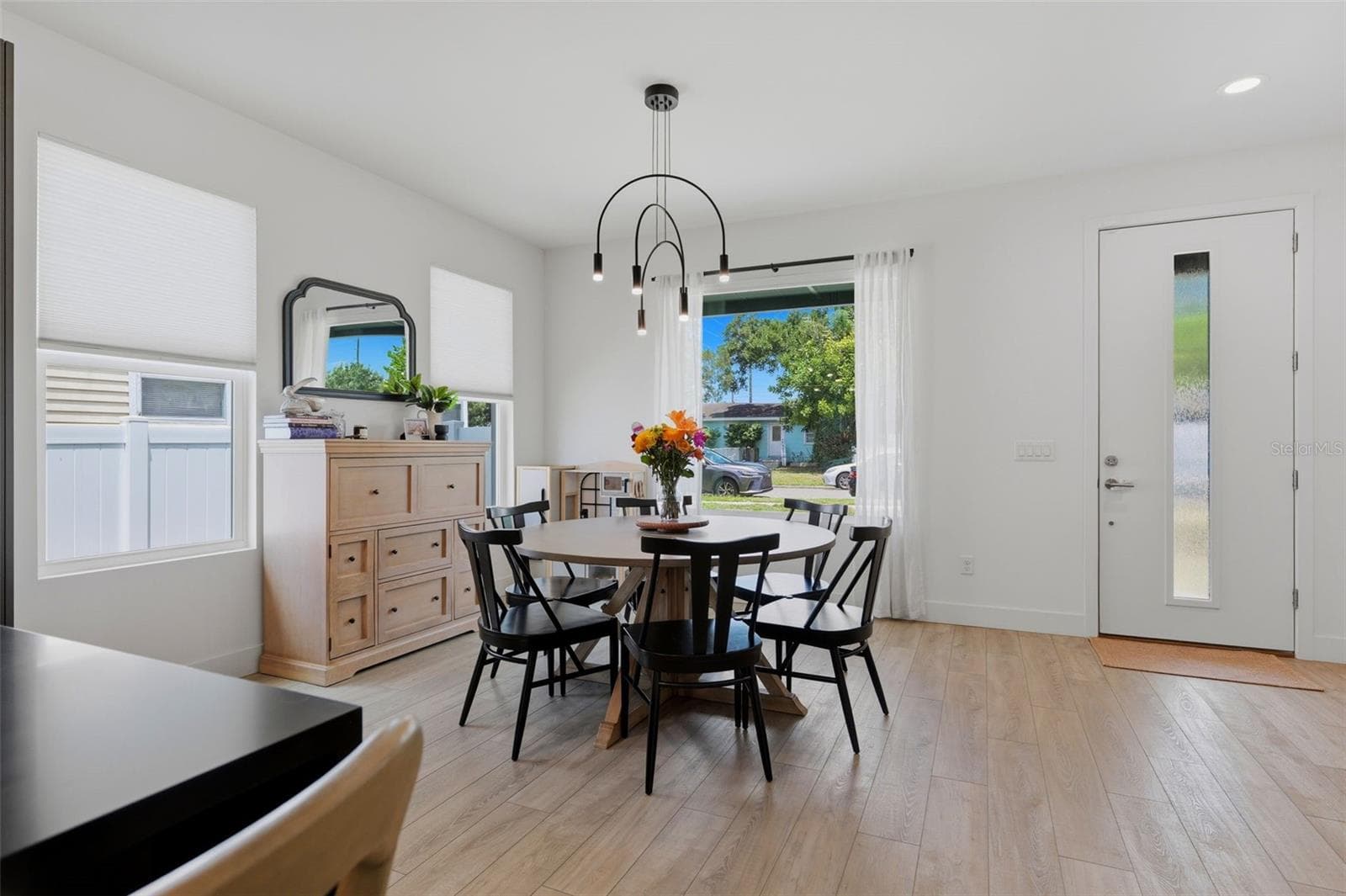 Single Family Residence at 5160 DARTMOUTH AVE N, ST PETERSBURG, photo 5 of 59