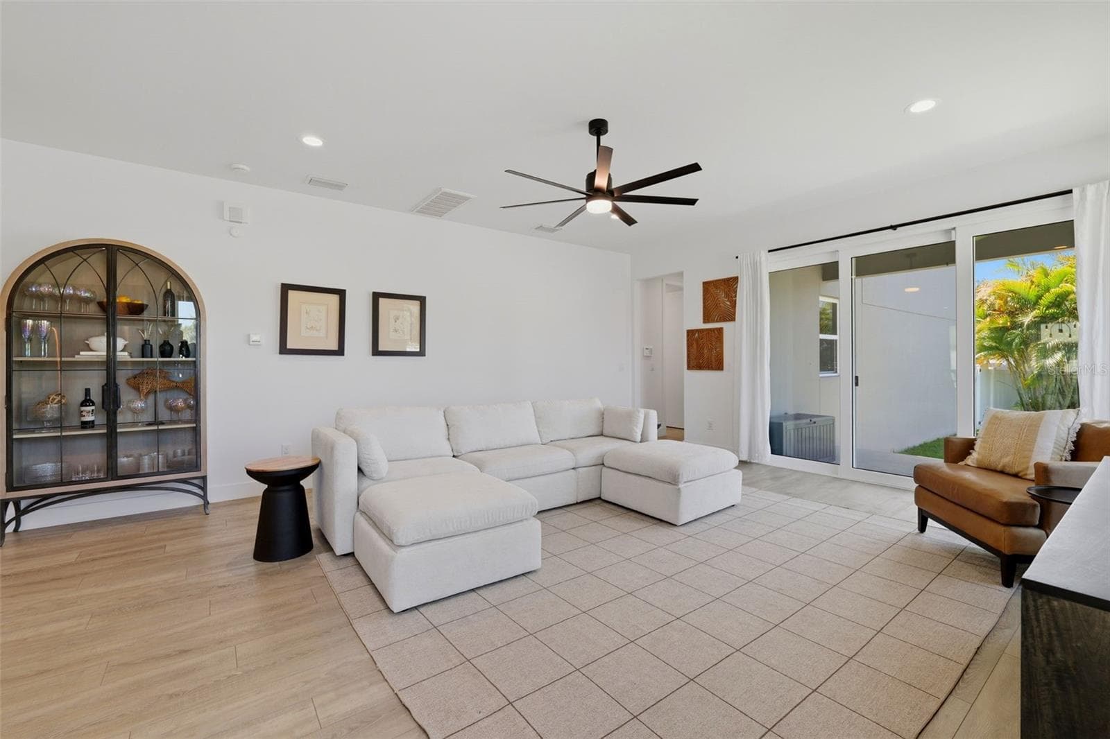 Single Family Residence at 5160 DARTMOUTH AVE N, ST PETERSBURG, photo 21 of 59