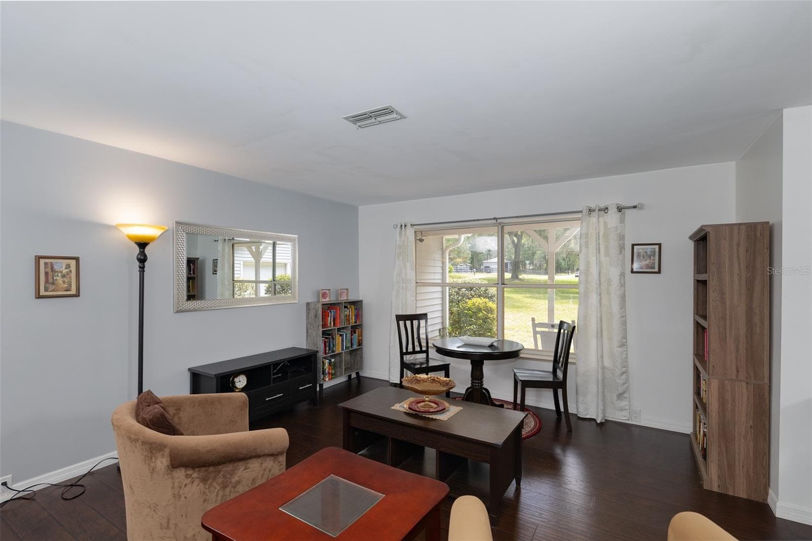 Living Room - 39 WOOD RIDGE DR, OCALA