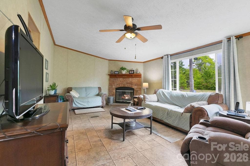 Cozy Fireplace - 111 Wild Hog Creek Road, Rosman