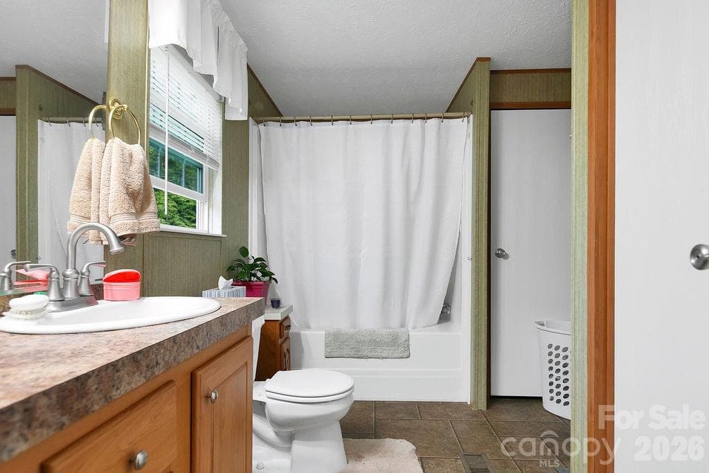 Primary Full Bath - 111 Wild Hog Creek Road, Rosman