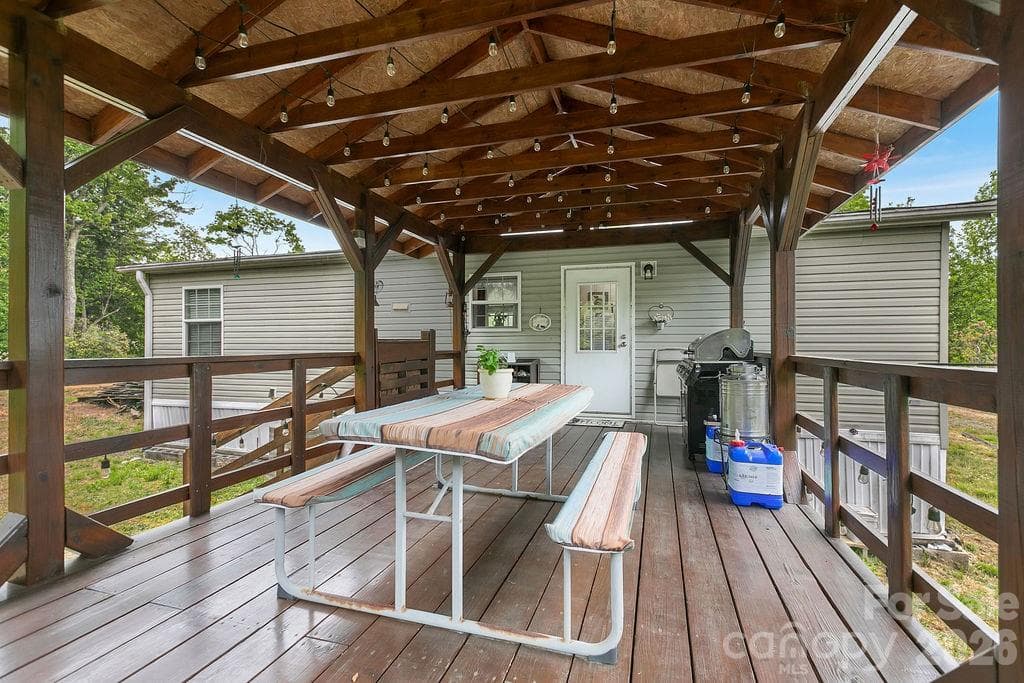 Big Porch - 111 Wild Hog Creek Road, Rosman