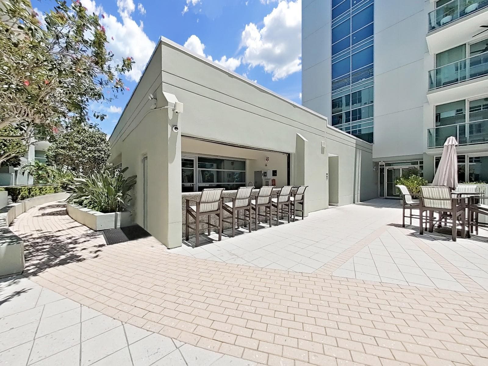 Condominium at 912 CHANNELSIDE DR #2805, TAMPA, photo 49 of 79