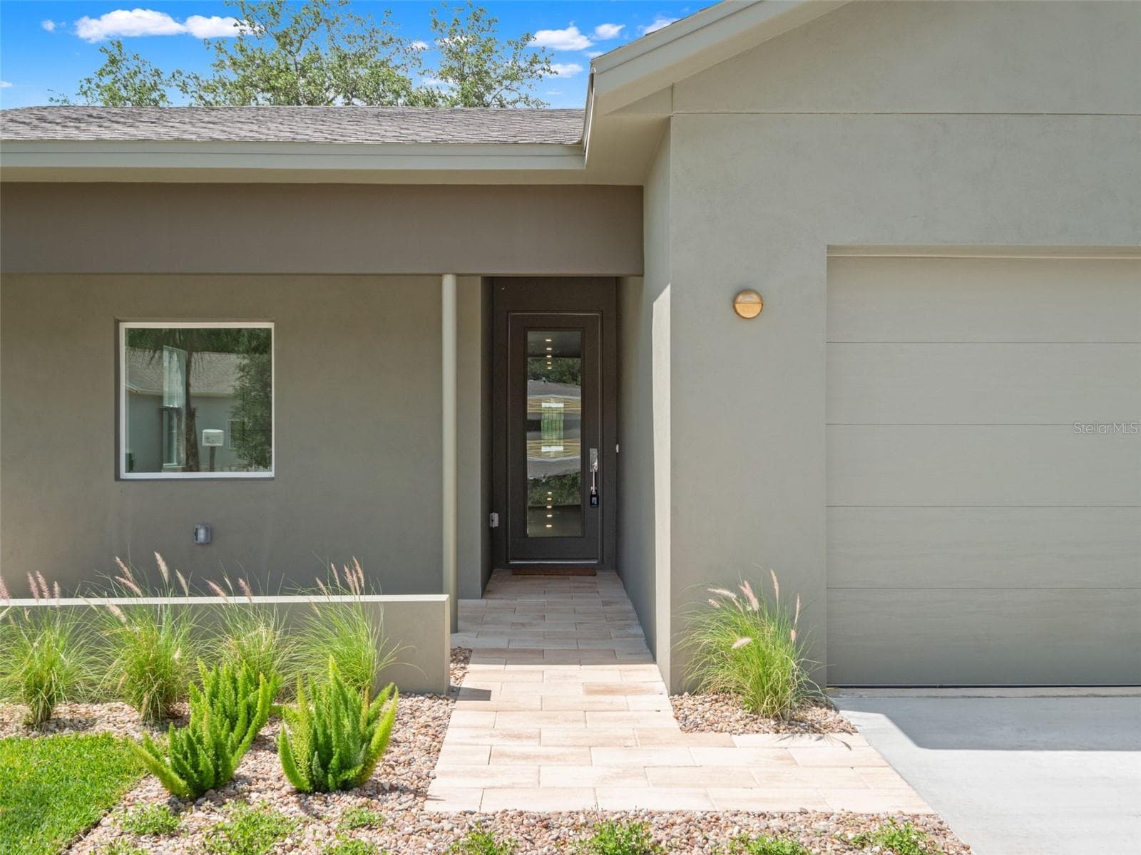 Single Family Residence at 454 SKYFIELD CT, LADY LAKE, photo 2 of 21