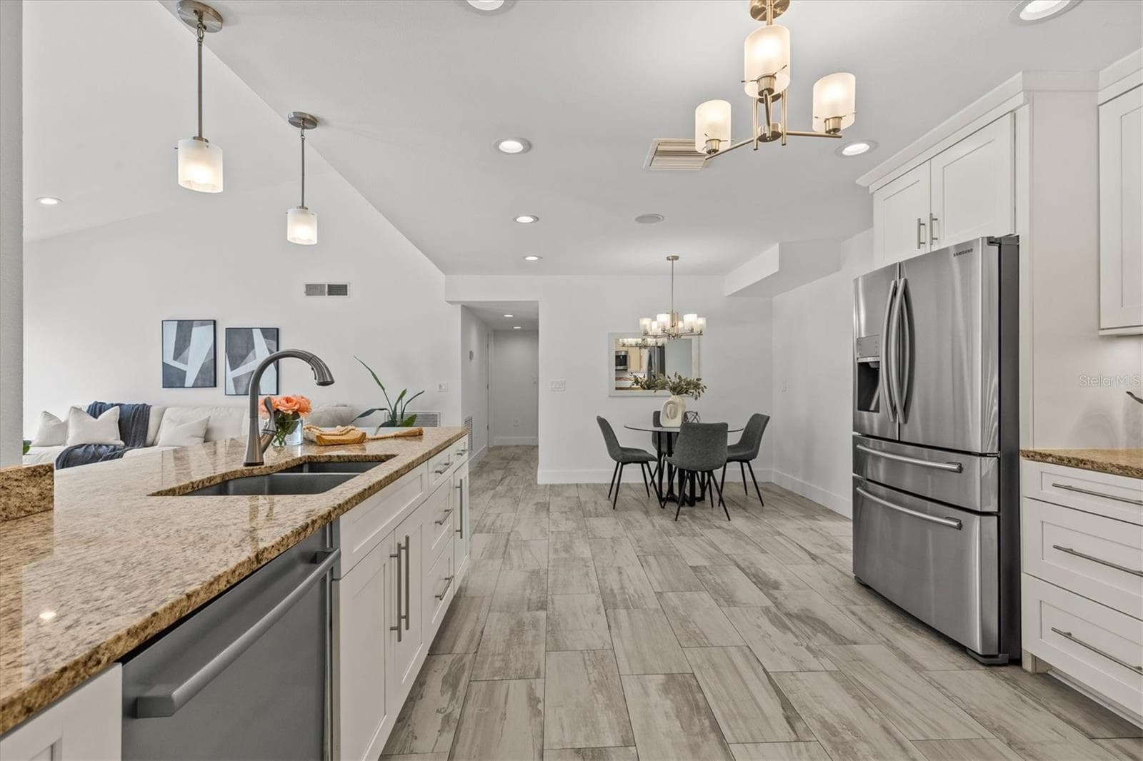 Single Family Residence at 13915 WHISPERWOOD DR, CLEARWATER, photo 10 of 67