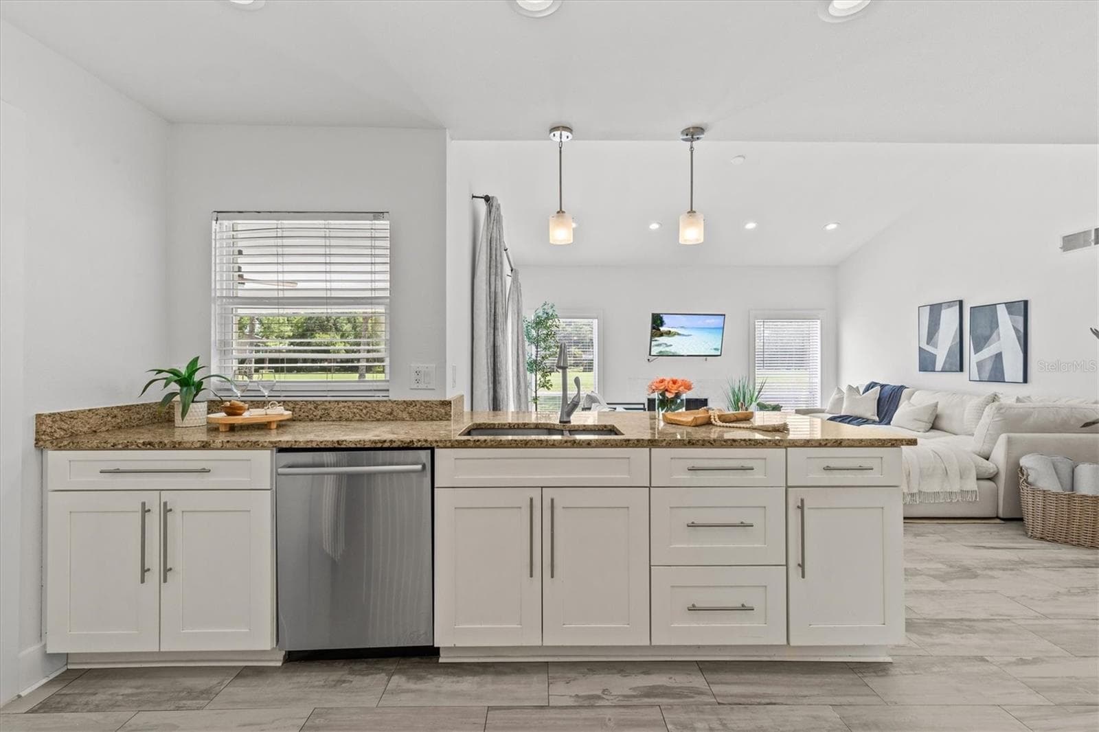 Single Family Residence at 13915 WHISPERWOOD DR, CLEARWATER, photo 12 of 67