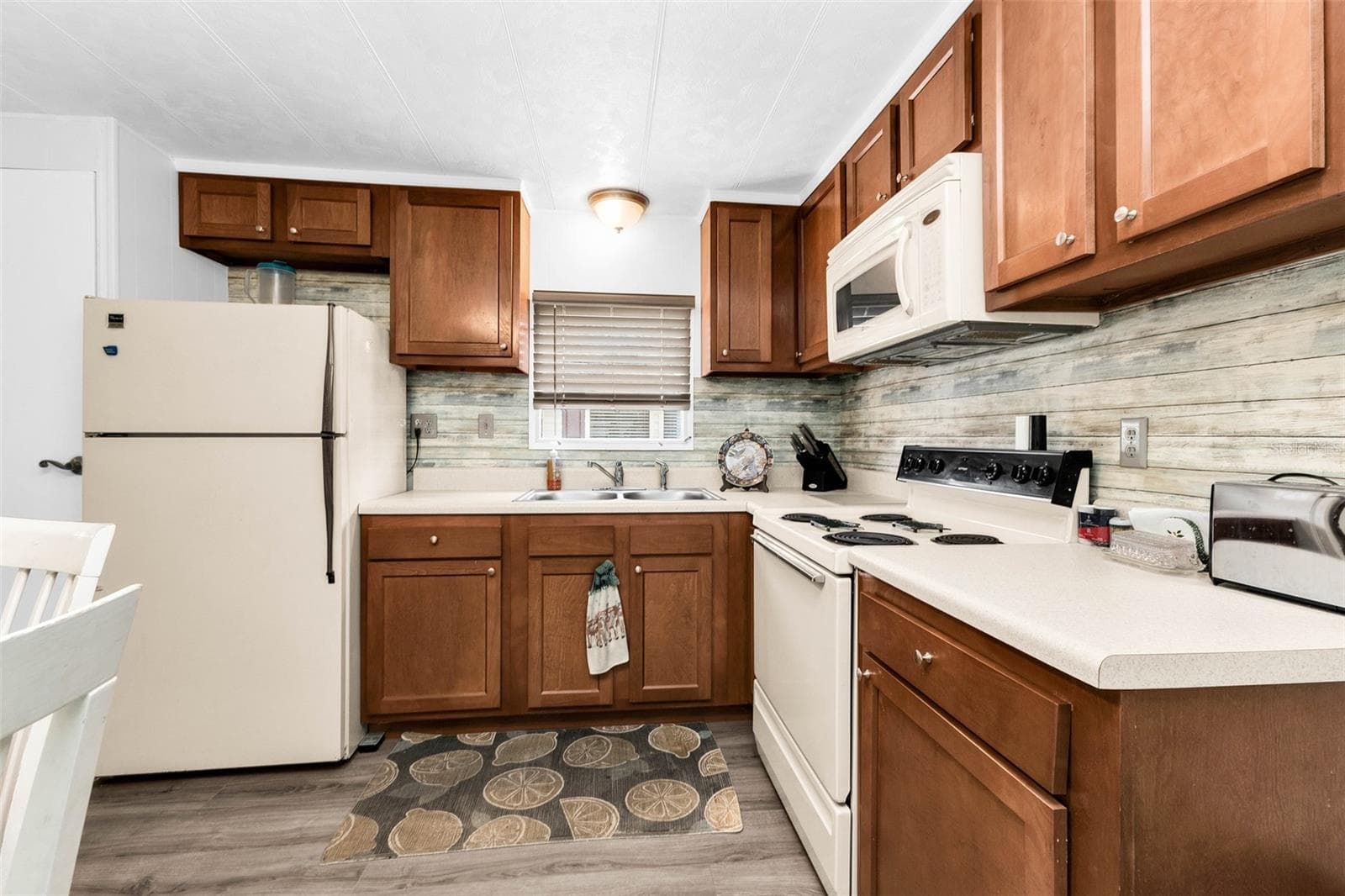 Mobile Home at 6442 HIKINA DR, NORTH PORT, photo 4 of 23