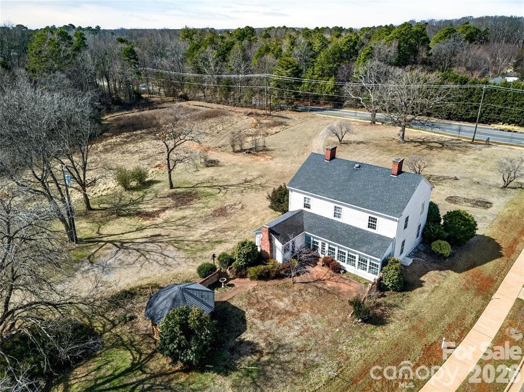 +/- 2.55 Acres of Historic Viewshed with 1840 farmhouse and original log home. - Huntersville