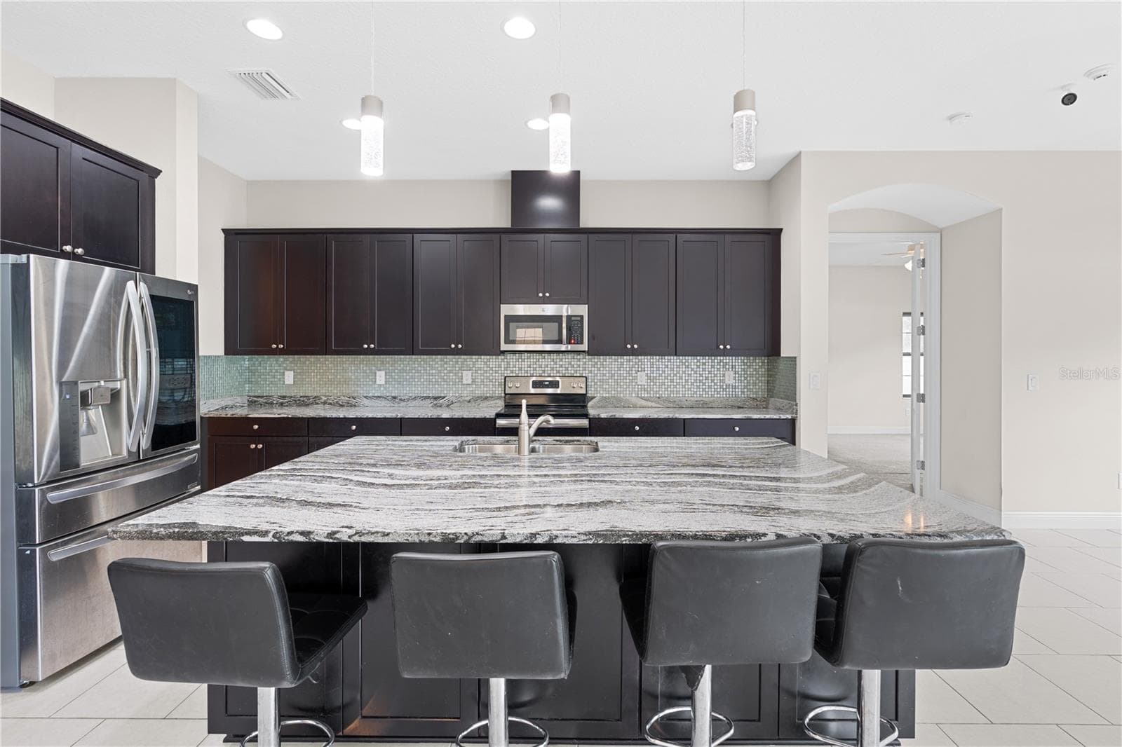 Single Family Residence at 13830 MOONSTONE CANYON DR, RIVERVIEW, photo 11 of 74