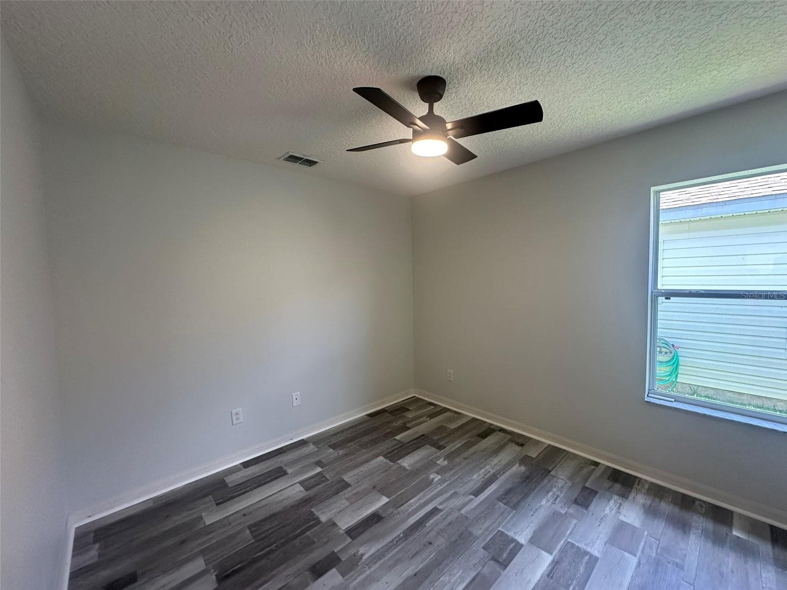 Single Family Residence at 25335 CRANES ROOST CIR, LEESBURG, photo 23 of 33