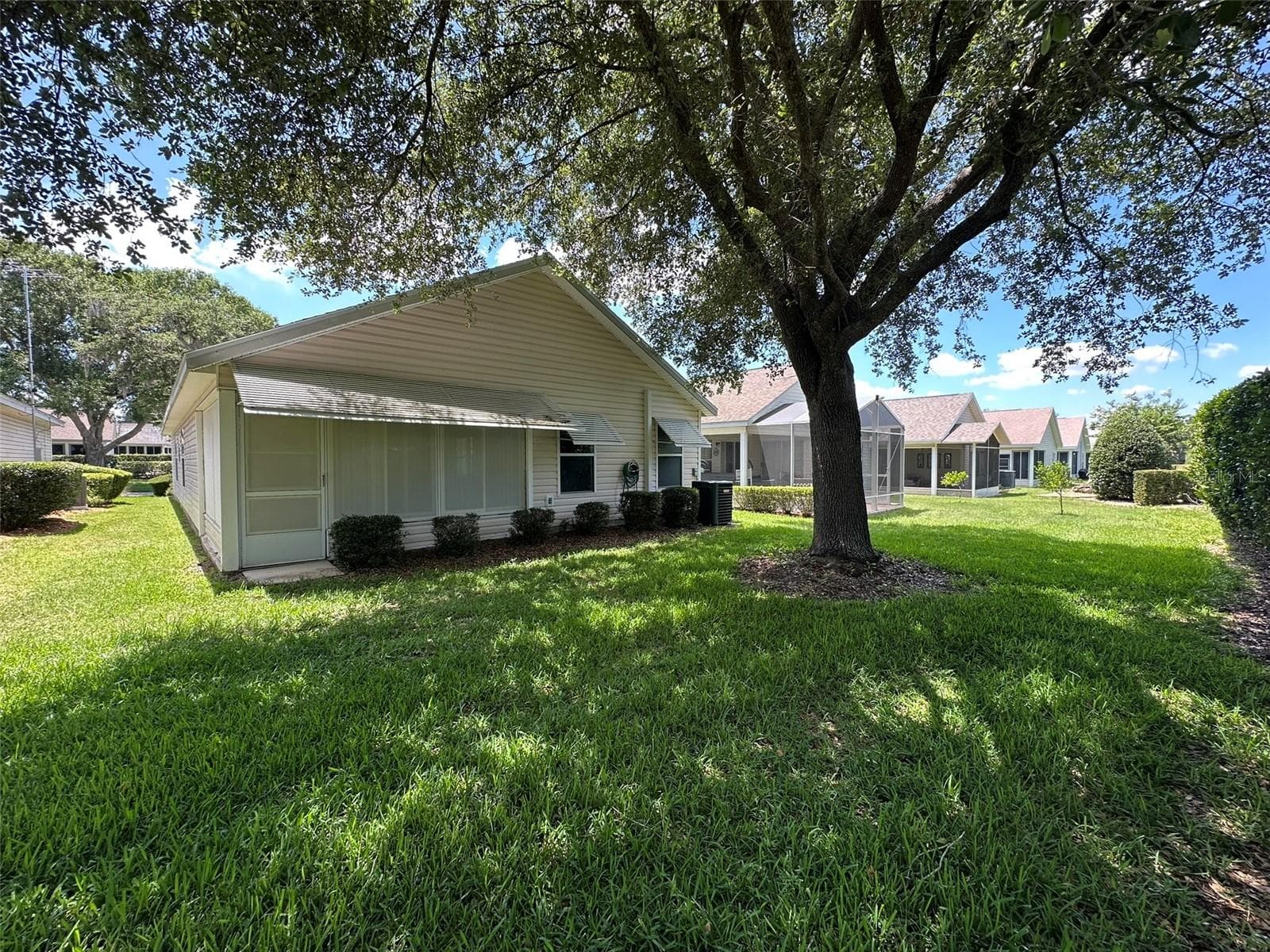 Single Family Residence at 25335 CRANES ROOST CIR, LEESBURG, photo 25 of 33