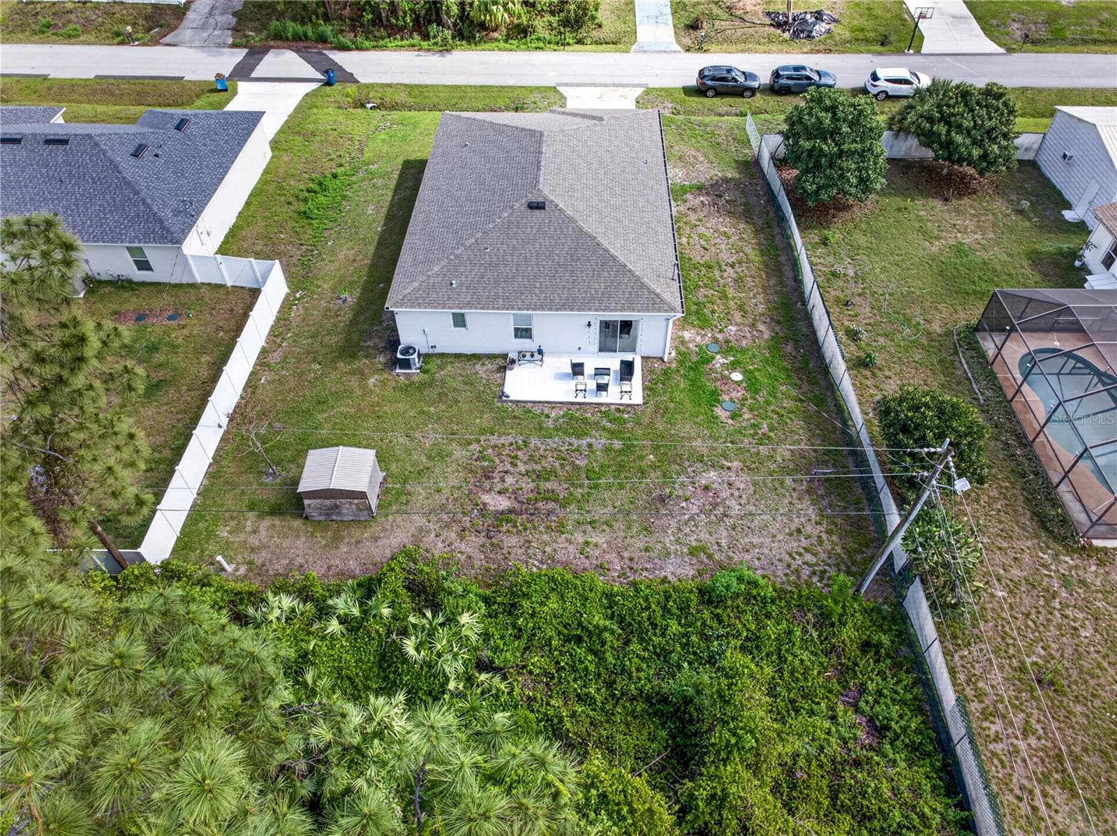 Single Family Residence at 180 DOLPHIN ST SE, PALM BAY, photo 2 of 41