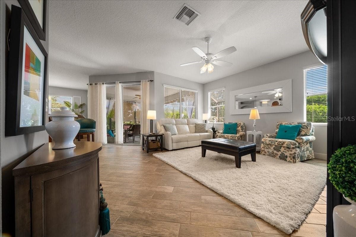 "Wood-Like" Ceramic Tile Floors - 1606 SNELLING AVE, THE VILLAGES