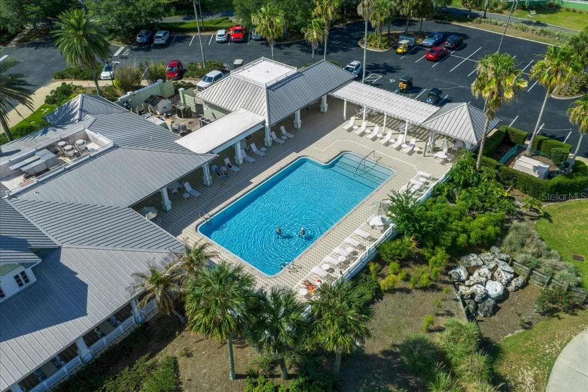 Mallory Country Club Pool - 1606 SNELLING AVE, THE VILLAGES