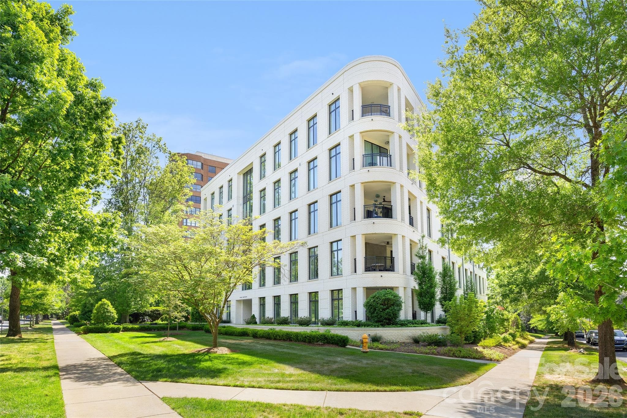 Condominium at Charlotte, photo 2 of 41