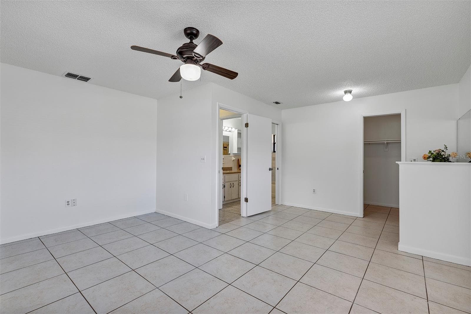 Single Family Residence at 606 THIRD AVE, LADY LAKE, photo 23 of 39