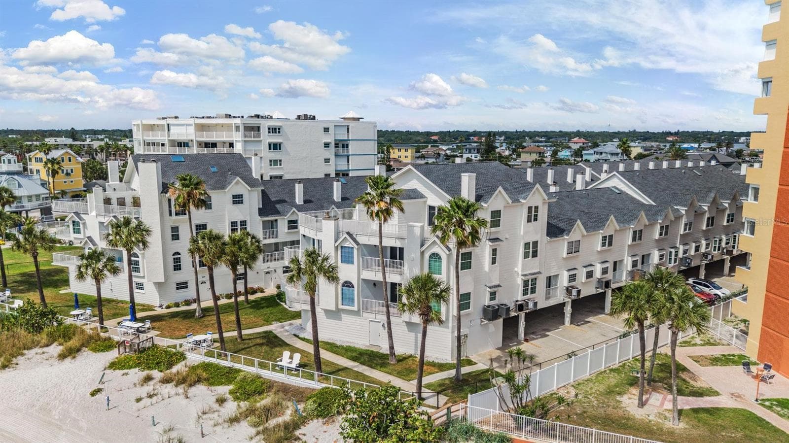 17960 GULF BLVD #121