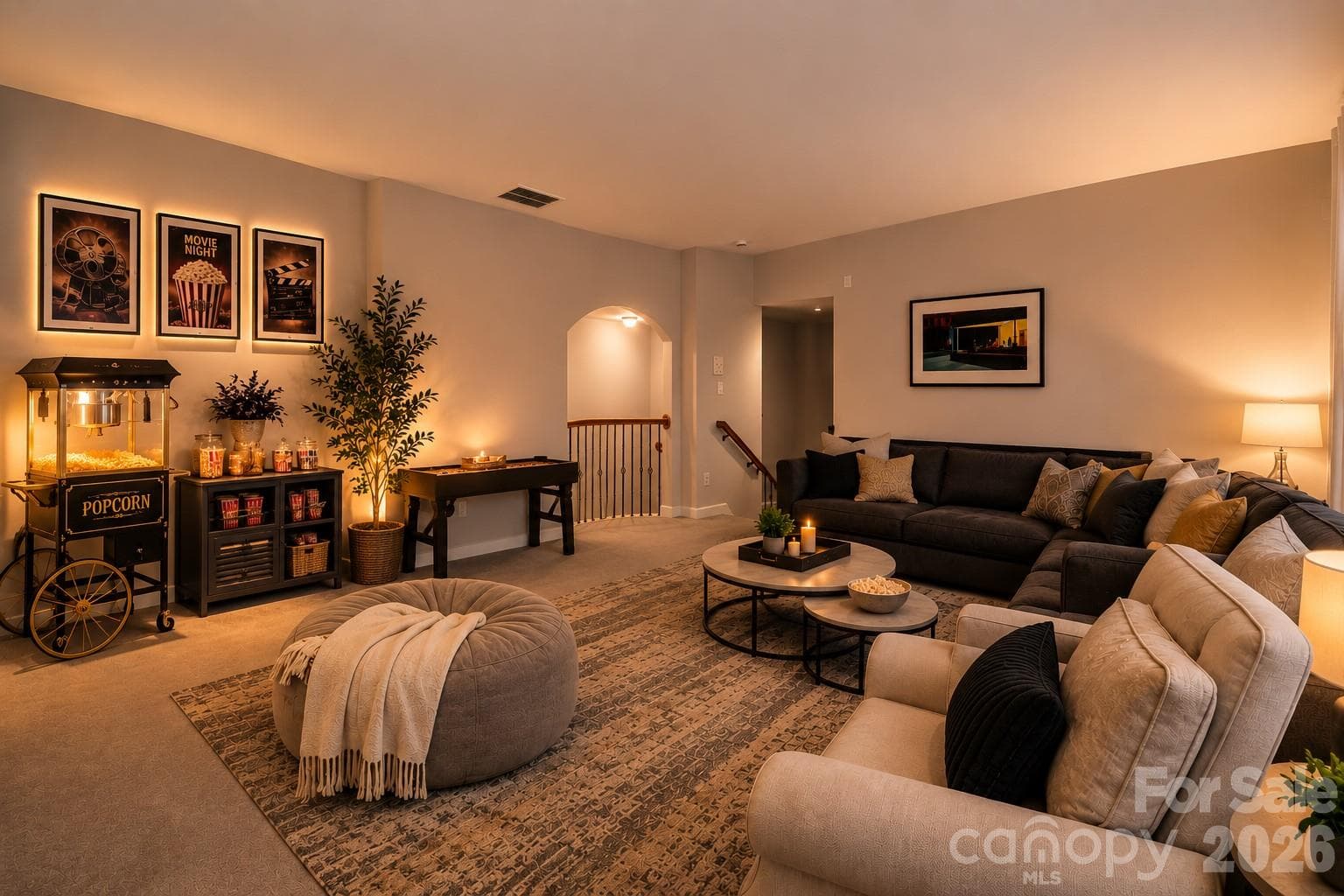 loft/media rroom - Clover