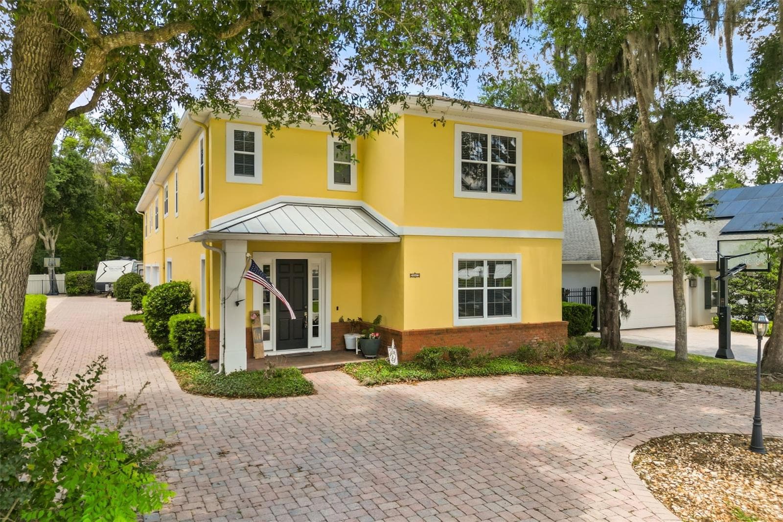 Single Family Residence at 161 VINE ST, OVIEDO, photo 2 of 51