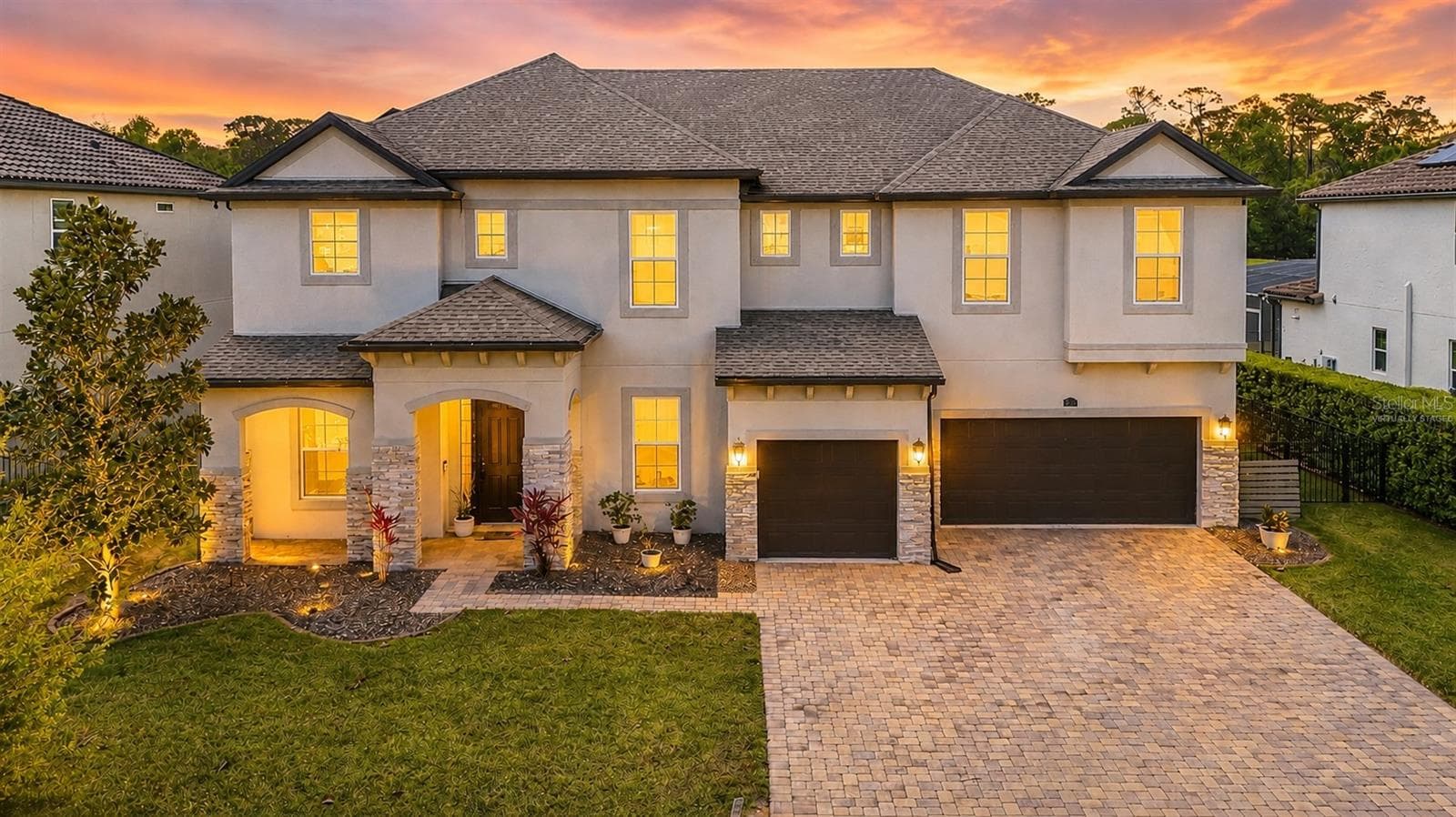 1250 RED HAVEN LN