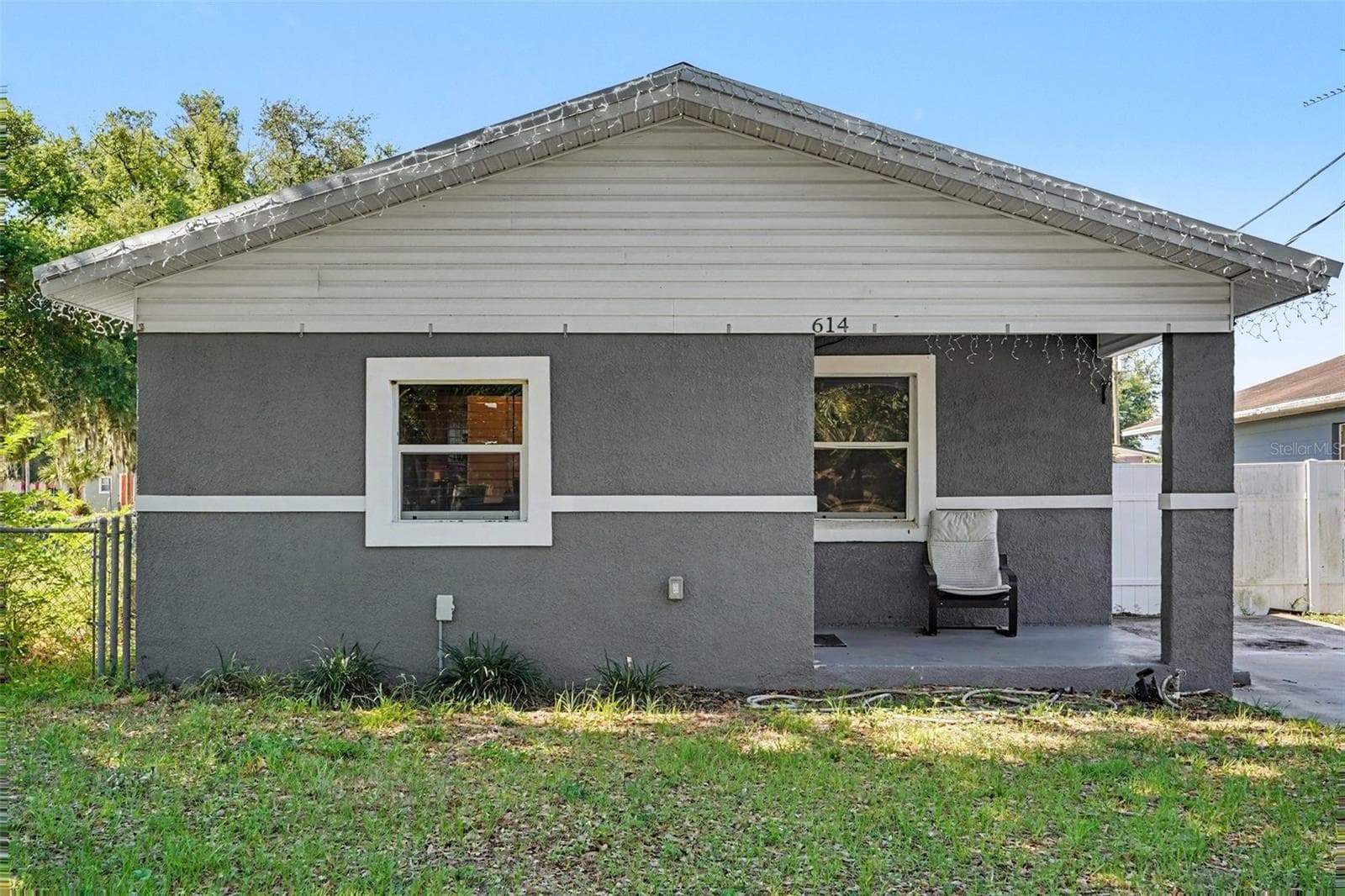 Single Family Residence at 614 W 6TH ST, LAKELAND, photo 2 of 16