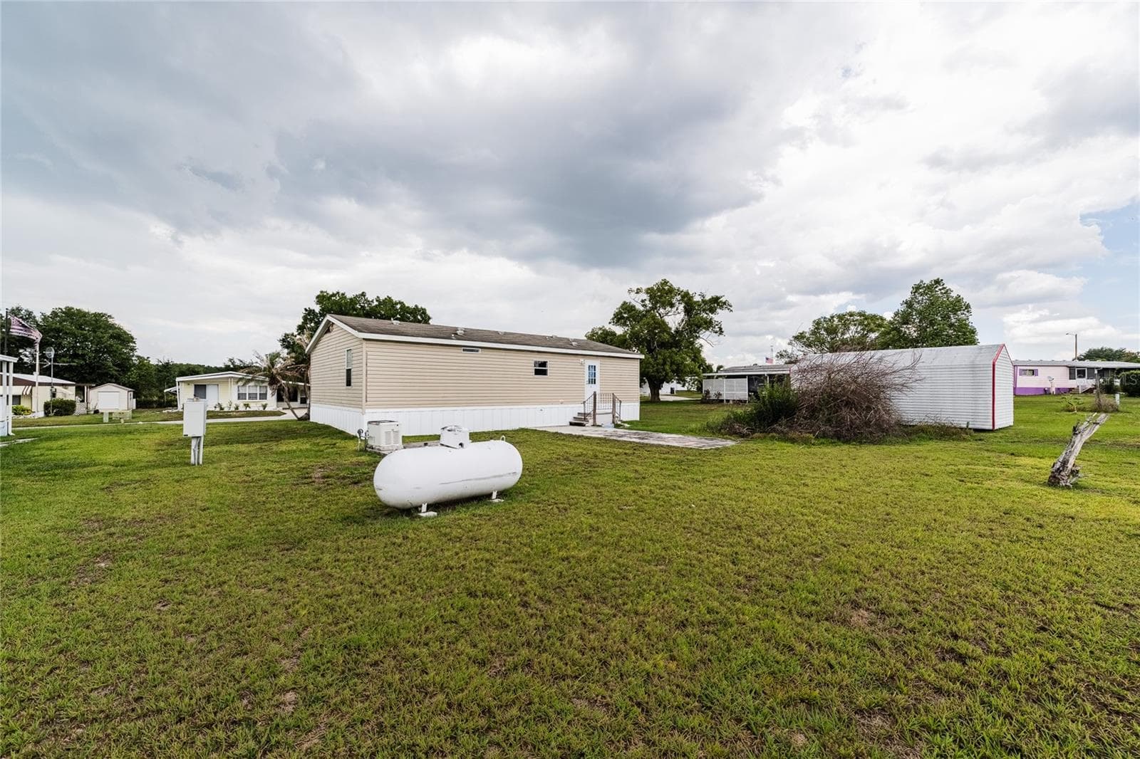Manufactured Home at 2308 KAY ST, LAKE ALFRED, photo 24 of 27