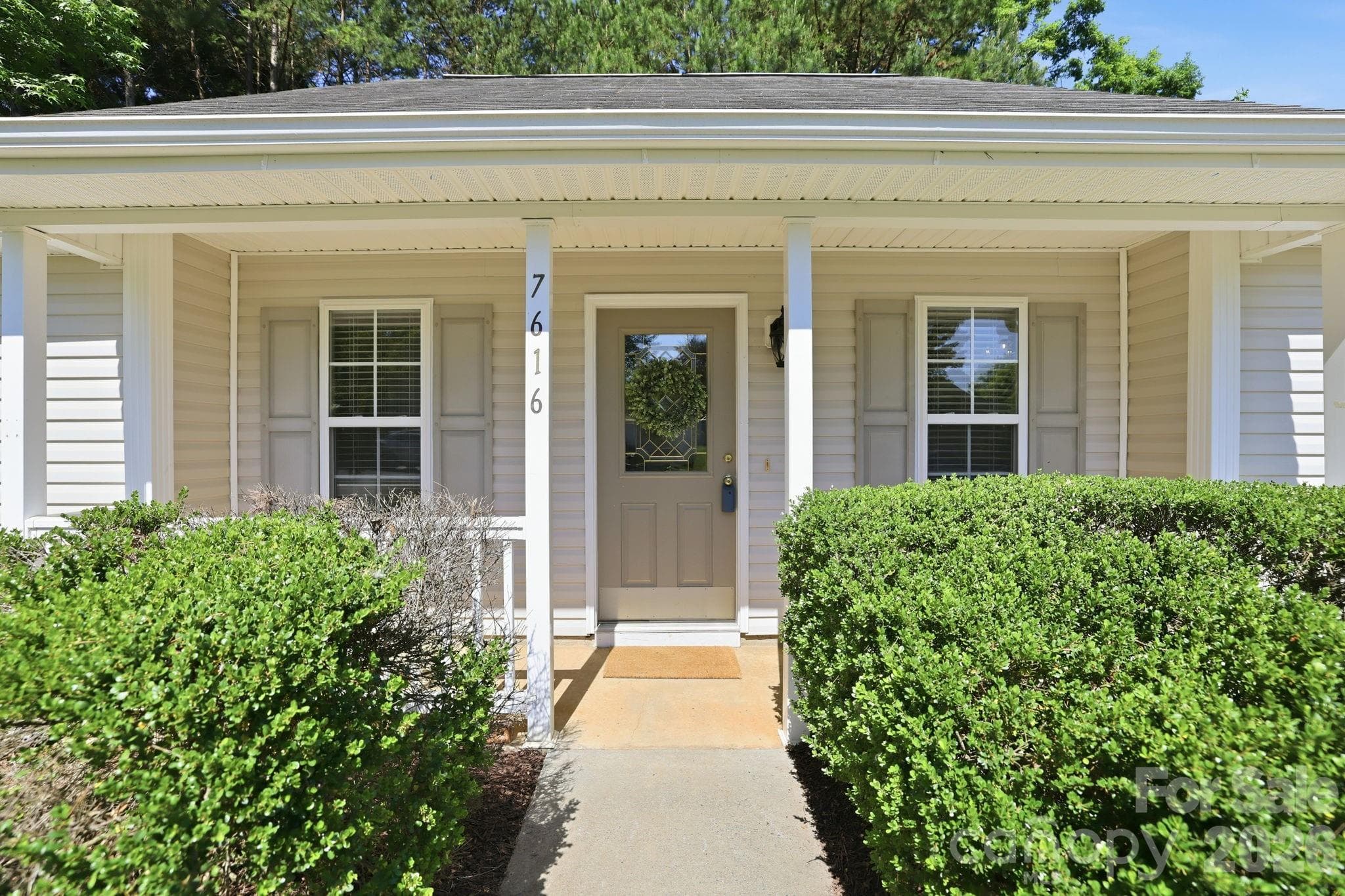 Adorable Ranch - 7616 Silver Arrow Drive, Charlotte