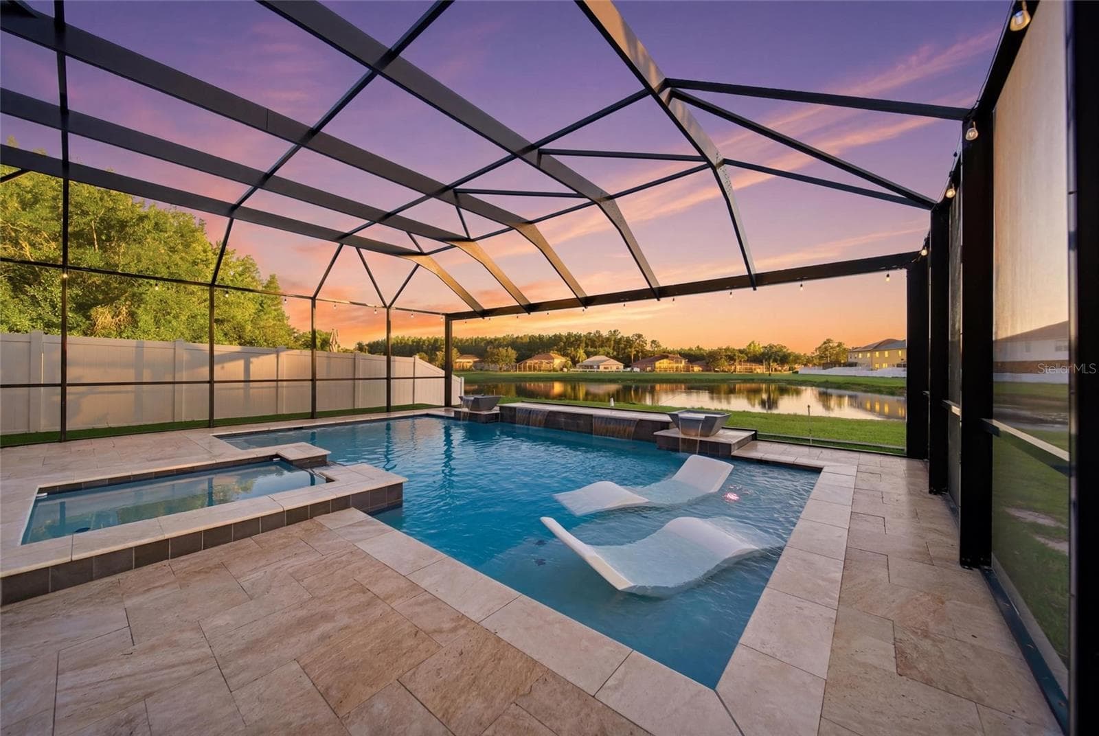 Single Family Residence at 18133 BAHAMA BAY DR, TAMPA, photo 5 of 52