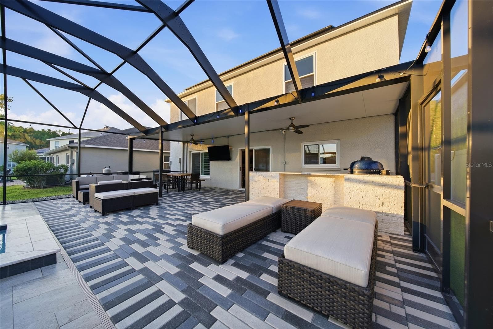 Single Family Residence at 18133 BAHAMA BAY DR, TAMPA, photo 10 of 52