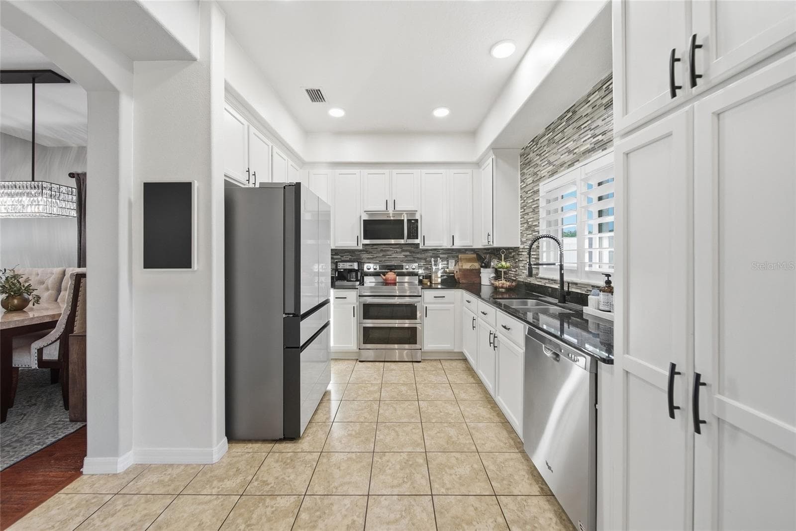 Single Family Residence at 18133 BAHAMA BAY DR, TAMPA, photo 24 of 52