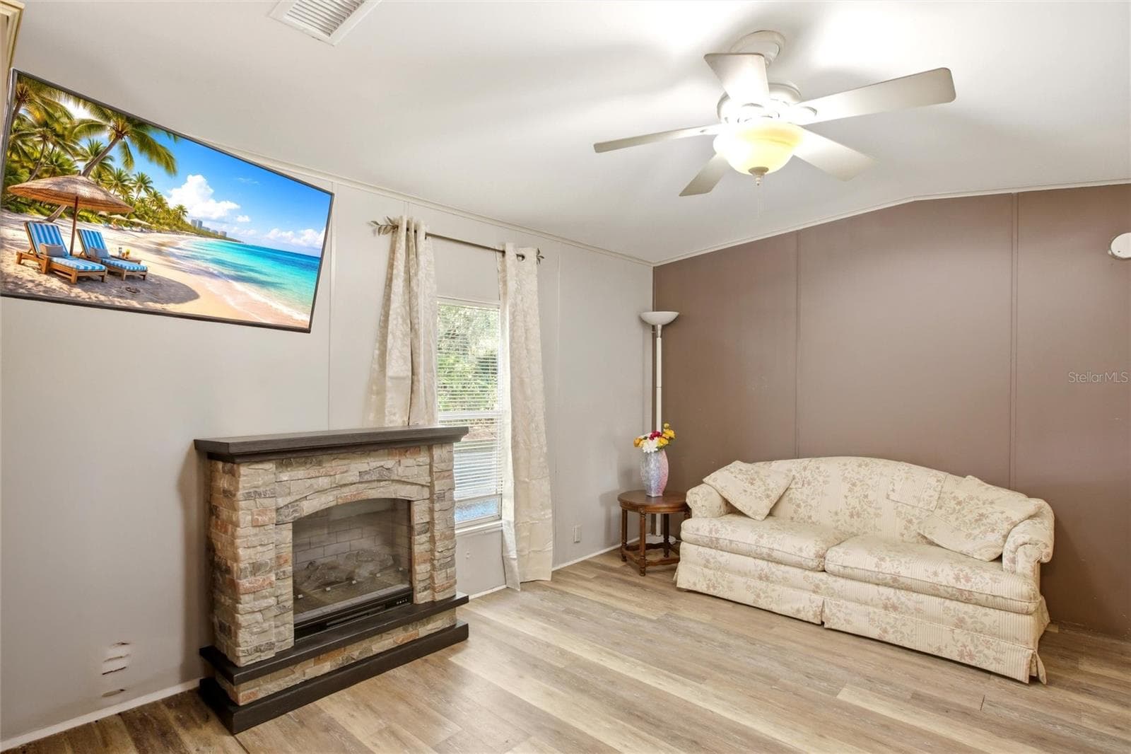 Manufactured Home at 3348 OMEC ST, LAKE WALES, photo 11 of 63