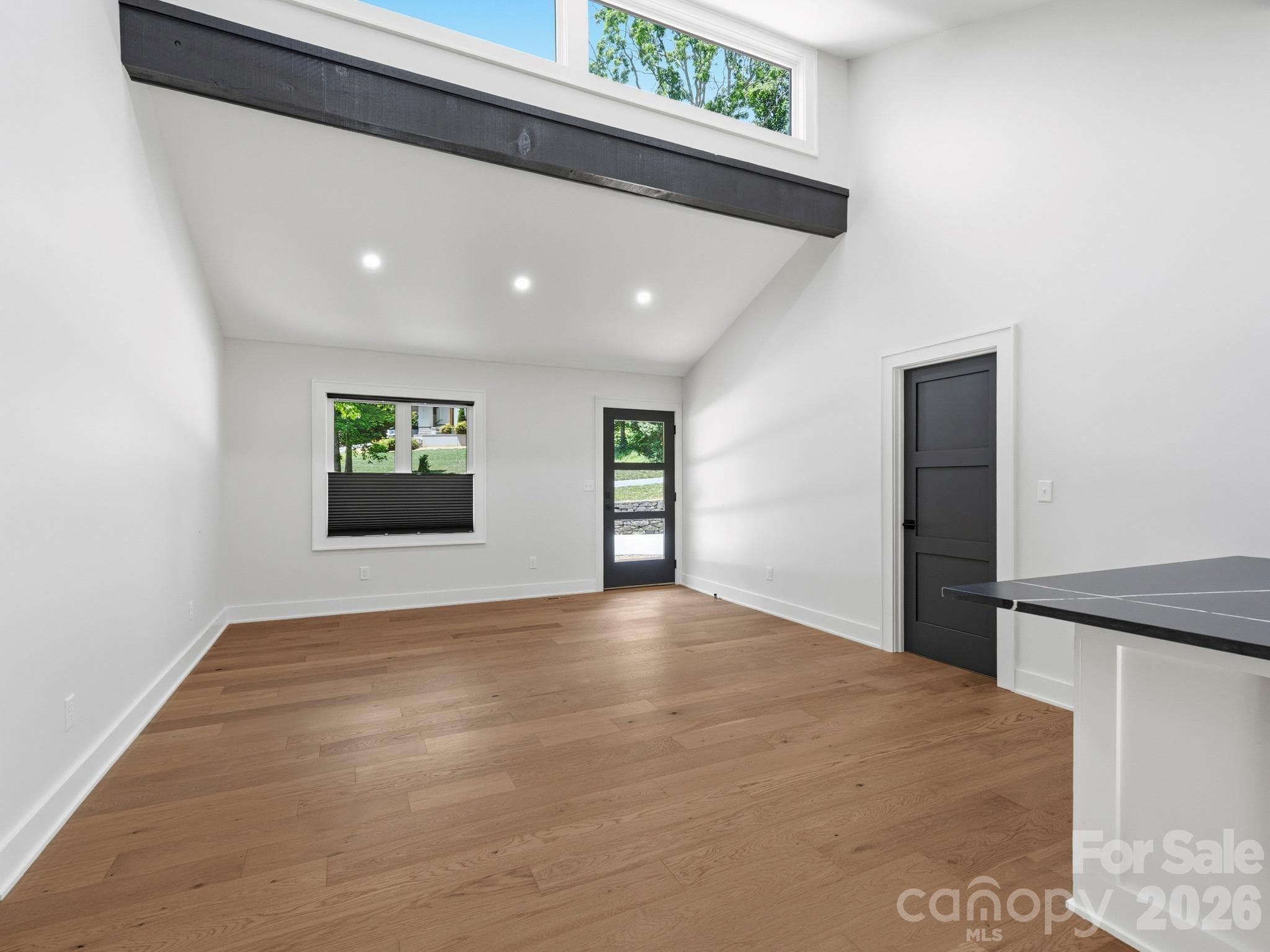 wonderful natural light throughout - 17 Muirfield Drive, Arden