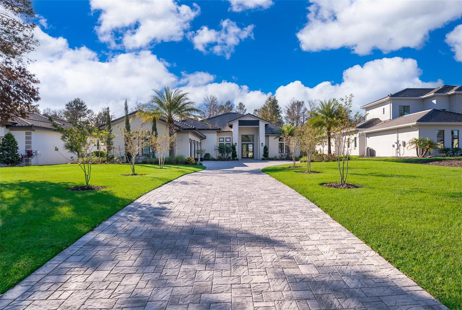 Single Family Residence at 15144 PENDIO DR, BELLA COLLINA, photo 4 of 60